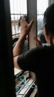 DƬ